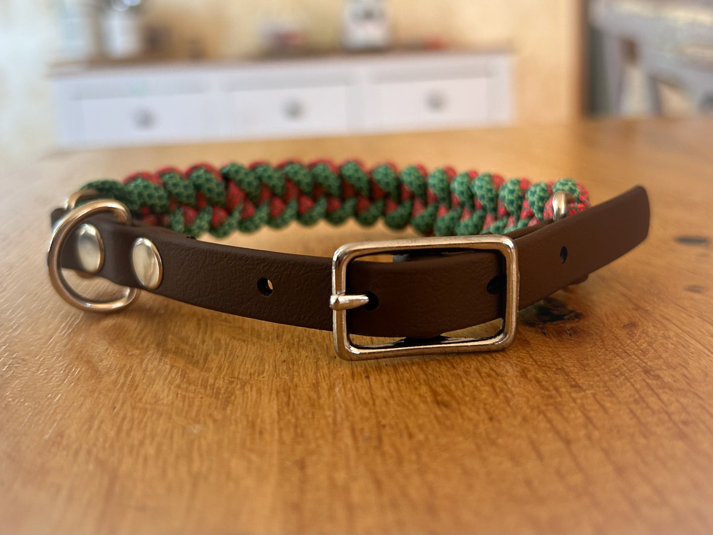 Paracord Halsband "SmallShark"
